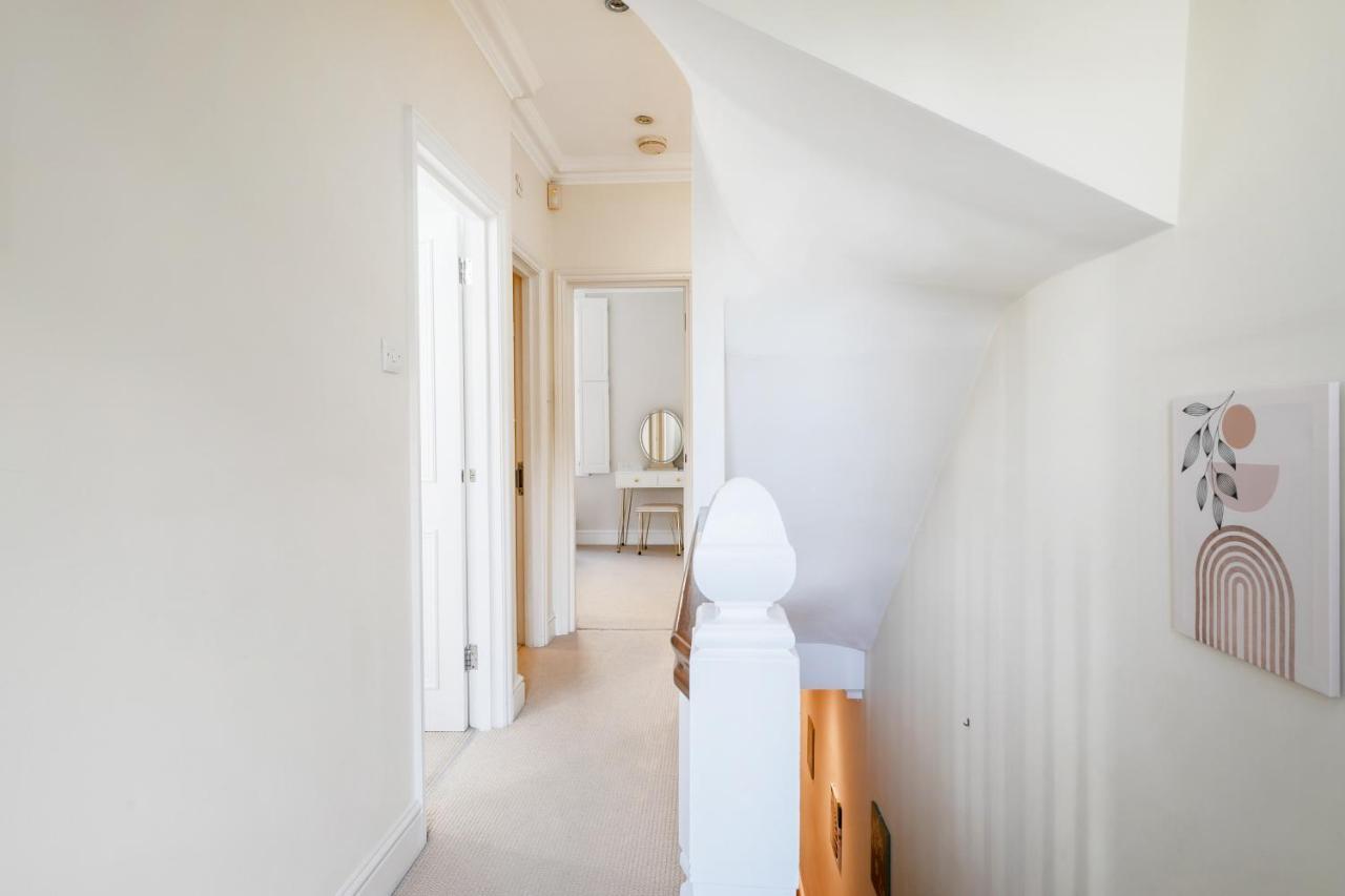 Beautiful 4 Bedroom House Near Paddington Station 런던 외부 사진