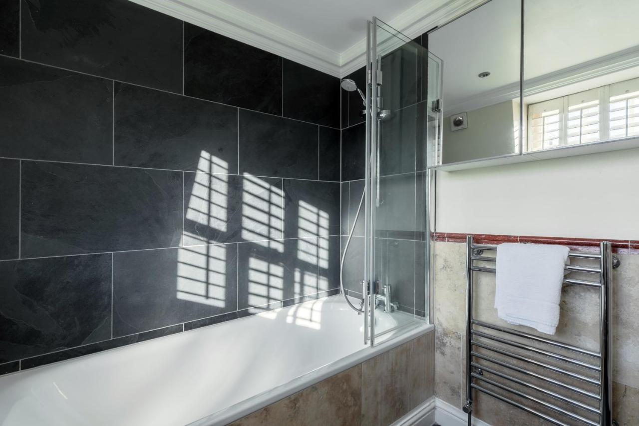 Beautiful 4 Bedroom House Near Paddington Station 런던 외부 사진